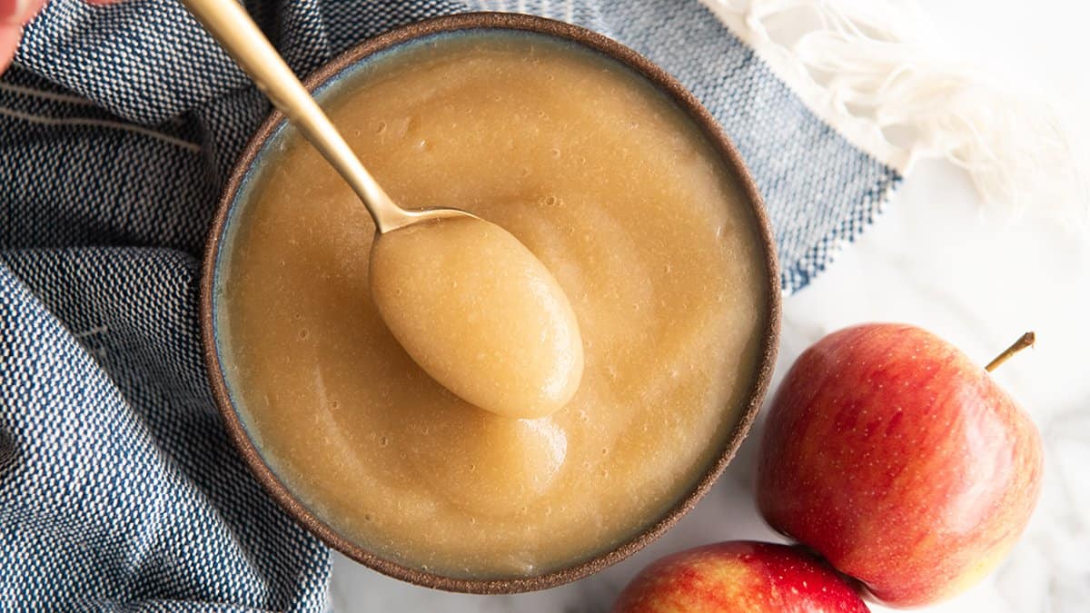 Skip Store-Bought: Make Fresh & Healthy Applesauce at Home
